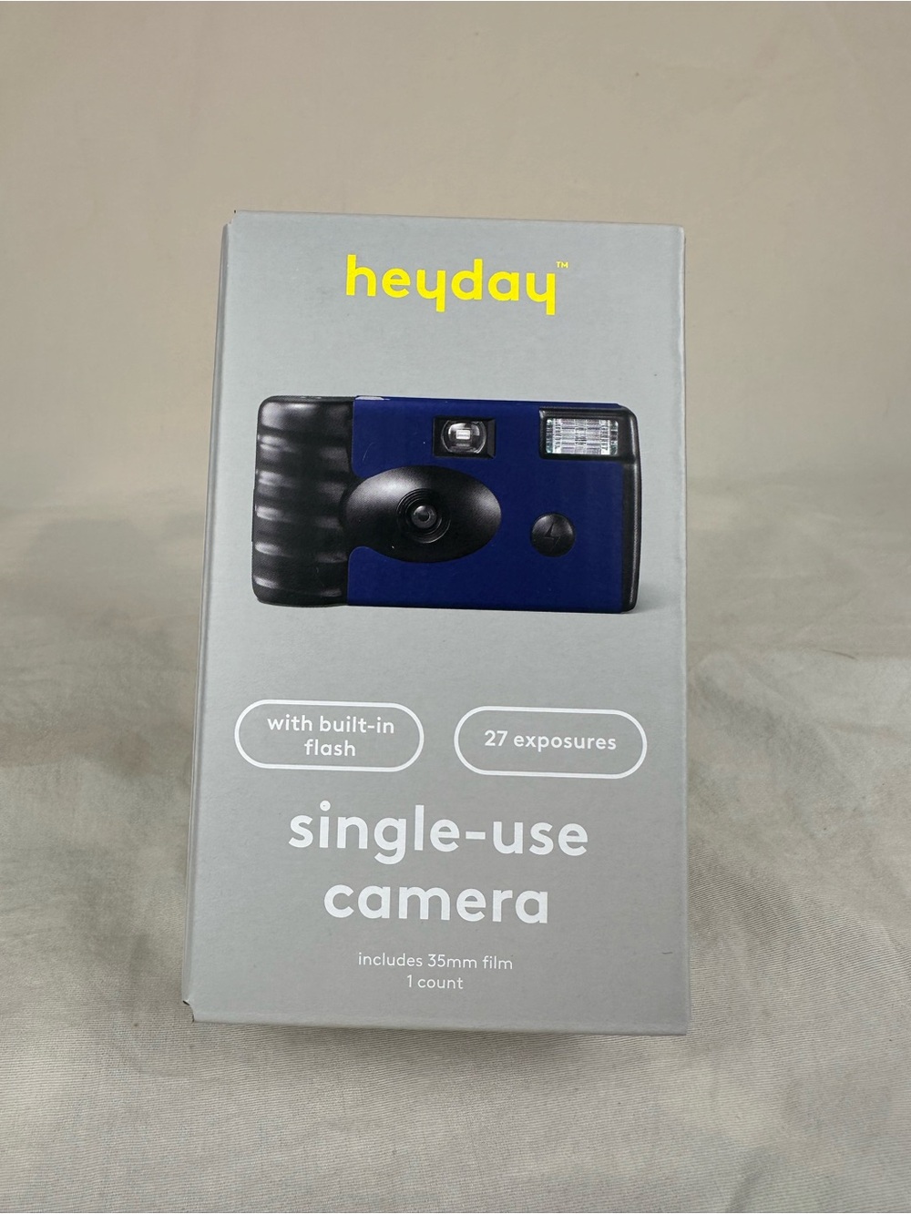 heyday Disposable 35mm film camera with flash